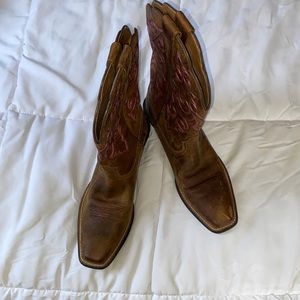 Ariat Leather Boots with Pink/Magenta Embroidery